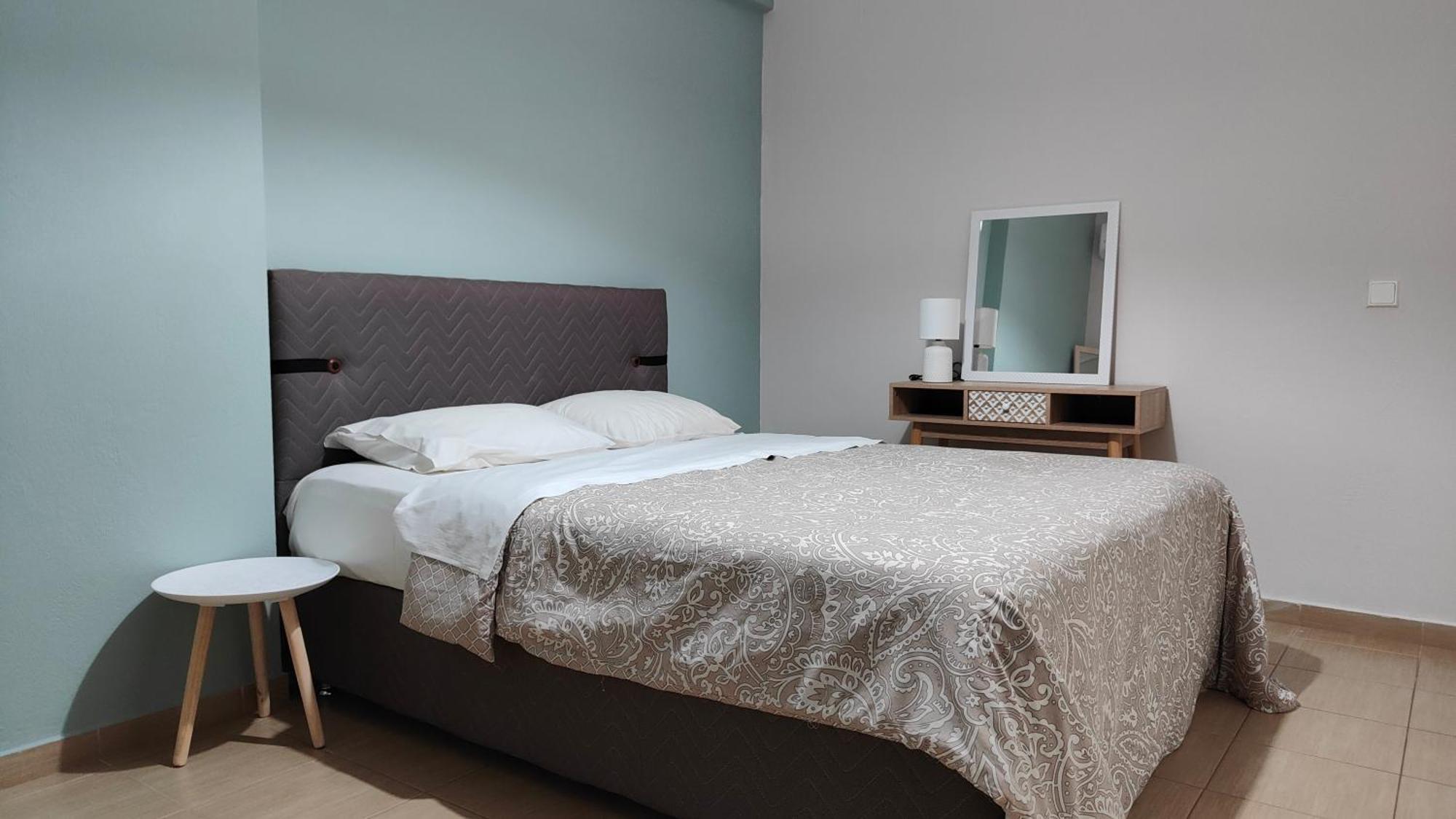 Rock & Roll 1 - Modern Apartment In Trikala Екстер'єр фото