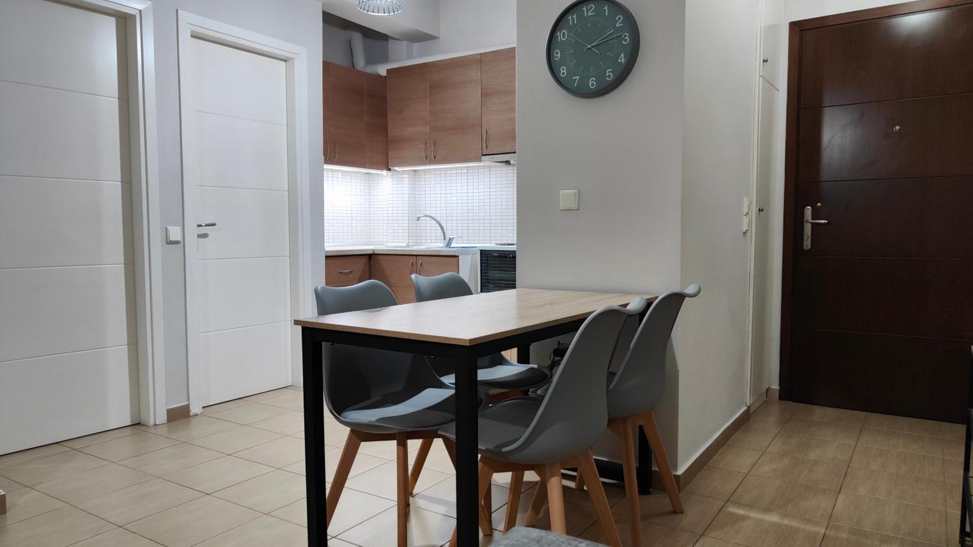 Rock & Roll 1 - Modern Apartment In Trikala Екстер'єр фото